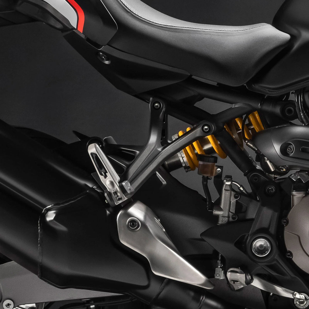 Rear Passenger Foot Pegs Pedal Bracket Fit For Ducati Monster 821 Stealth 19-21
