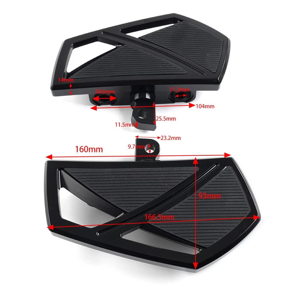 1 Pair of Black Floorboard Footrest Footpegs For Harley Softail 2018-2023