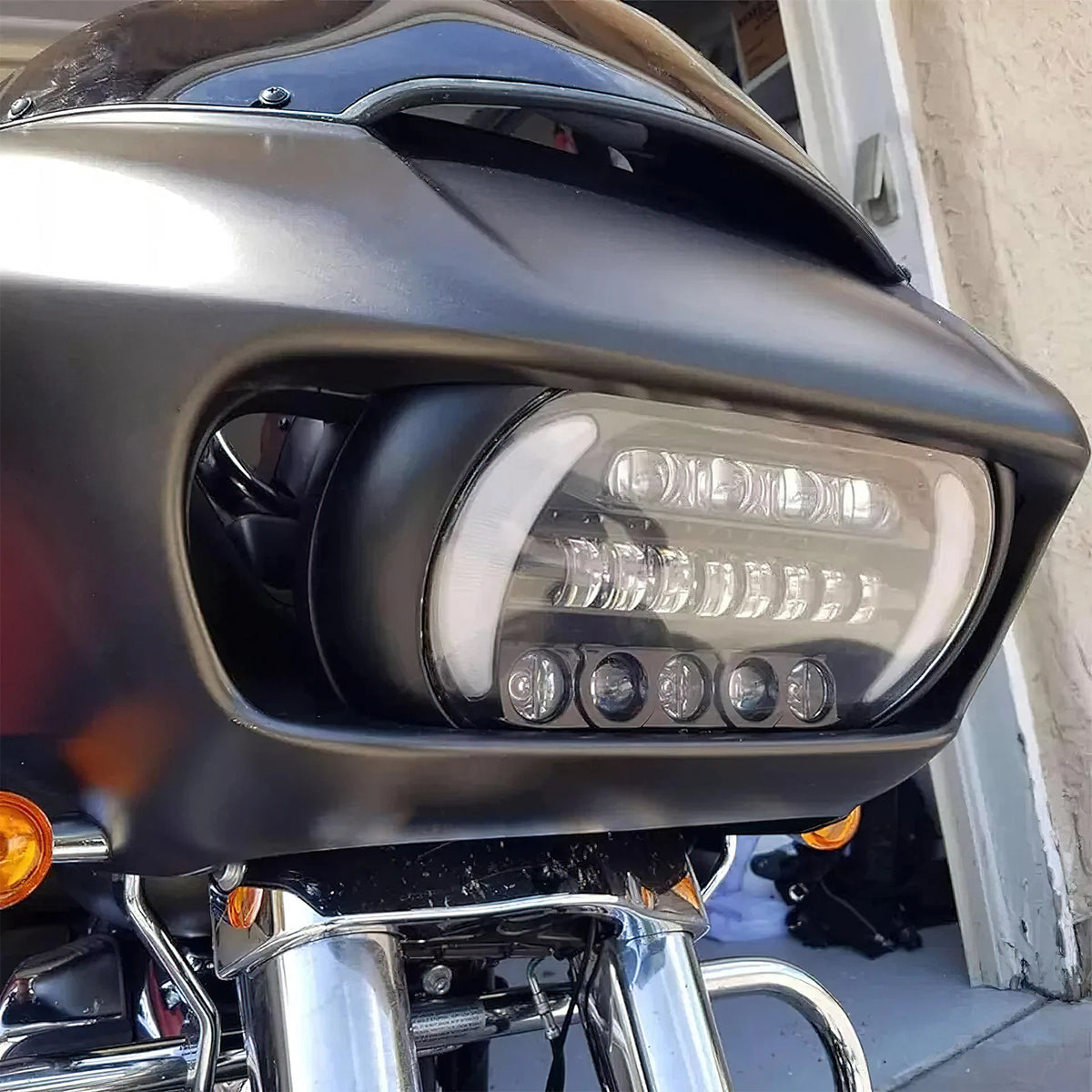 Front LED Headlight Assembly Turn Signal Light For Harley Road Glide FLTRX 15-23