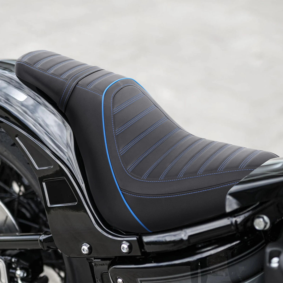 Rider Driver Passenger Seat Fit For Harley Softail Street Bob Deluxe 18-26 Black