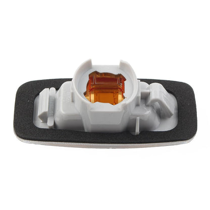 Fit Infiniti M35 2006-2007 26160-9Y000 Side Marker Light Turn Signal Lamp Cover