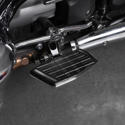 Front Rider Footboard Floorboard Pedal For BMW R18 B  R18 Transcontinental 21-24