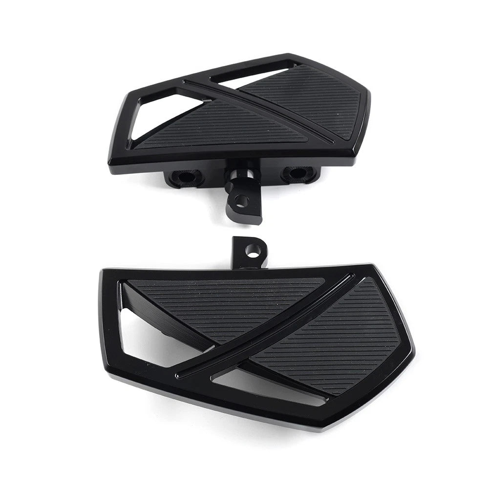 1 Pair of Black Floorboard Footrest Footpegs For Harley Softail 2018-2023
