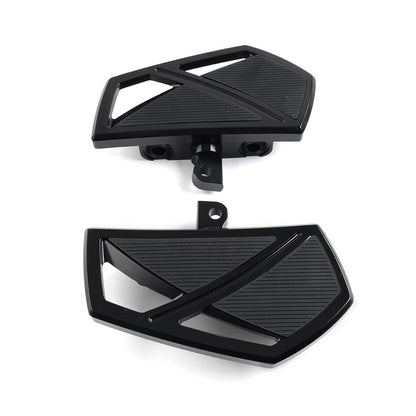 1 Pair of Black Floorboard Footrest Footpegs For Harley Softail 2018-2023