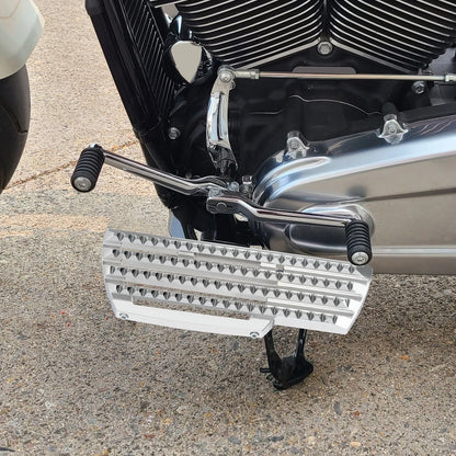 Front Rider Footboard Floorboard For Harley Softail Heritage Classic Fat Boy 18+