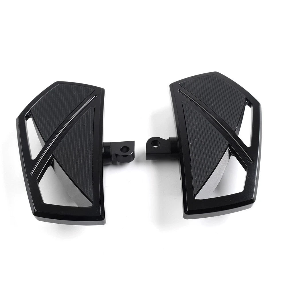 1 Pair of Black Floorboard Footrest Footpegs For Harley Softail 2018-2023