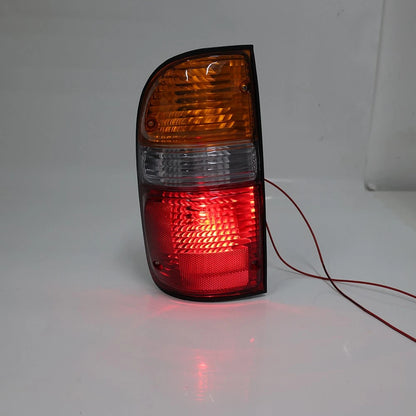 Rear Tail Light Brake Lamp Assembly For Toyota Tacoma 2001-2004 2002 2003 Pair
