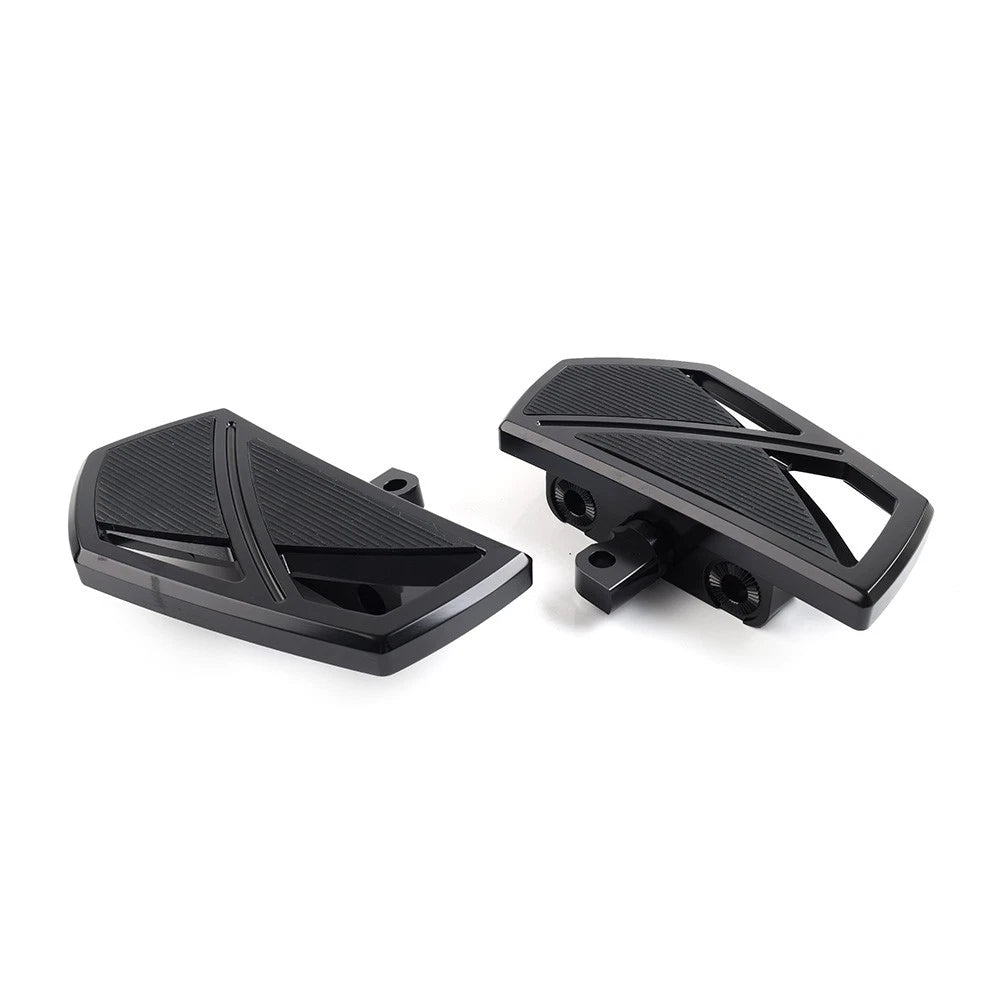 1 Pair of Black Floorboard Footrest Footpegs For Harley Softail 2018-2023